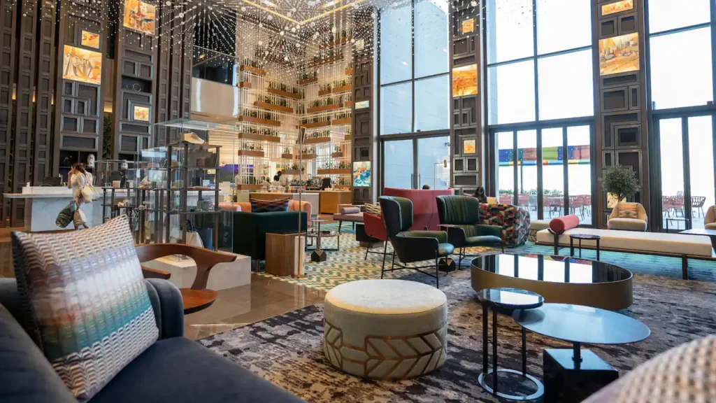 contemporary-art-dubai-jumeriah-ikka