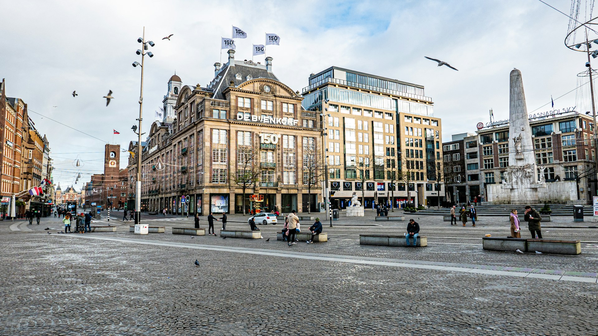 dam-square-amsterdam dam-square-amsterdam