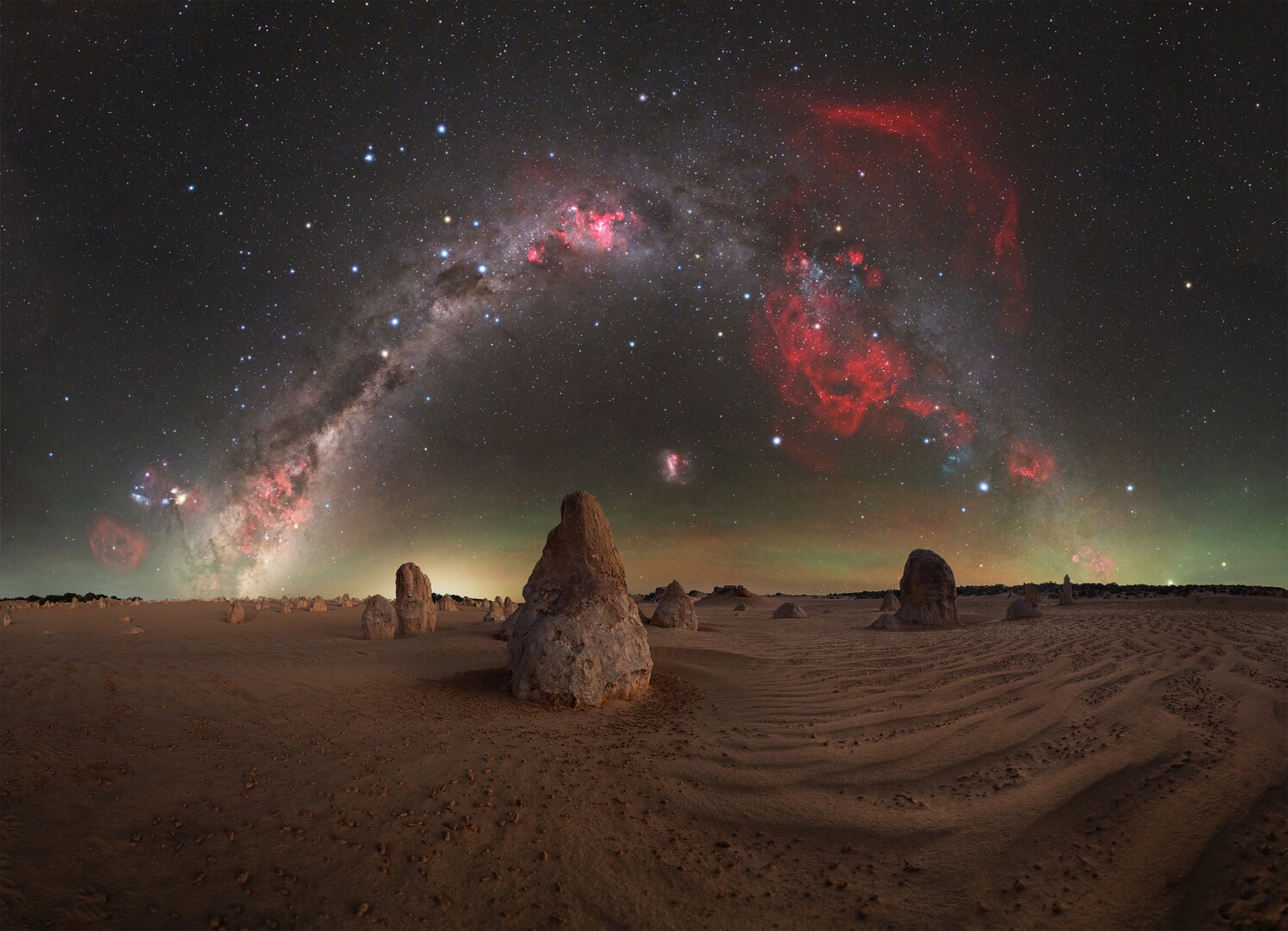 Leonel Padrón. Pinnacles Desert, Nambung, Western Australia. Leonel Padrón. Pinnacles Desert, Nambung, Western Australia.