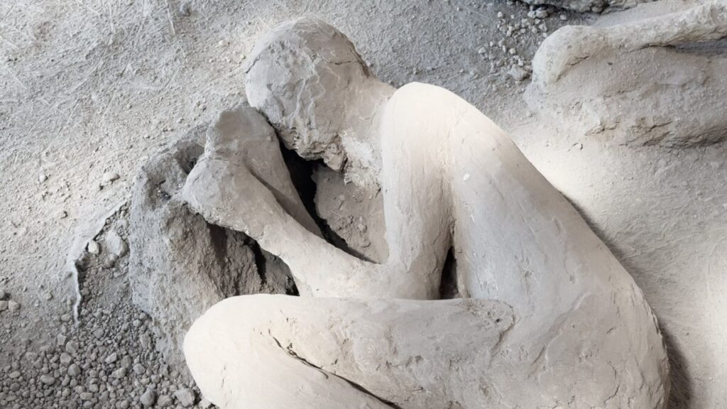 pompeii physician plaster cast