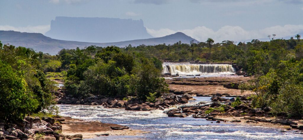 salto golondrina waterfall